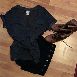 Washed out sheer V neck pocket tee!